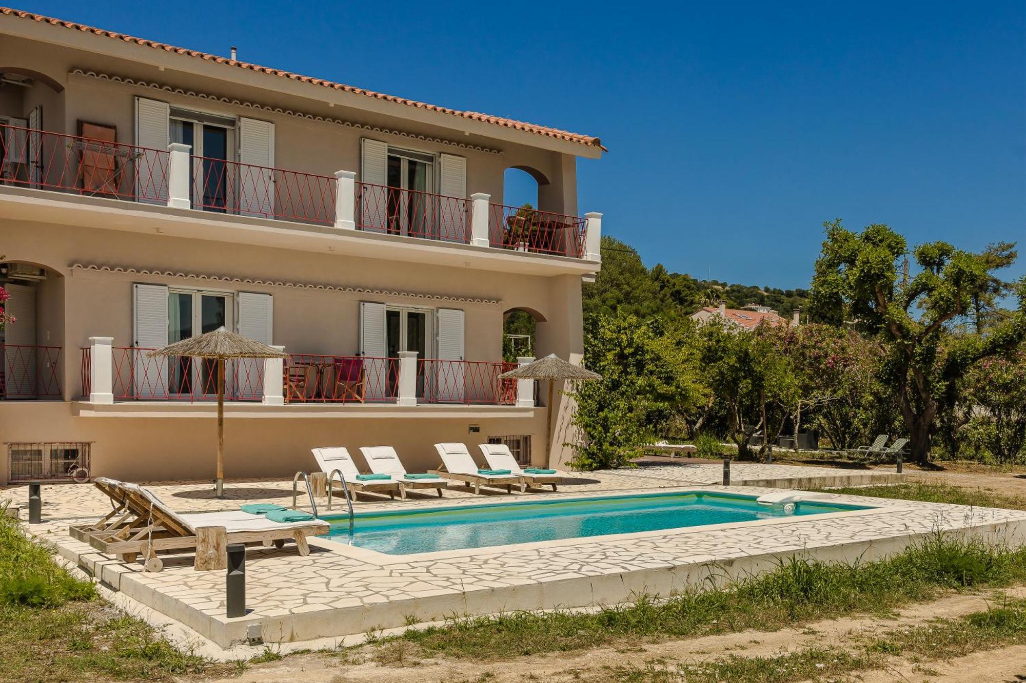 Ostria Villa *